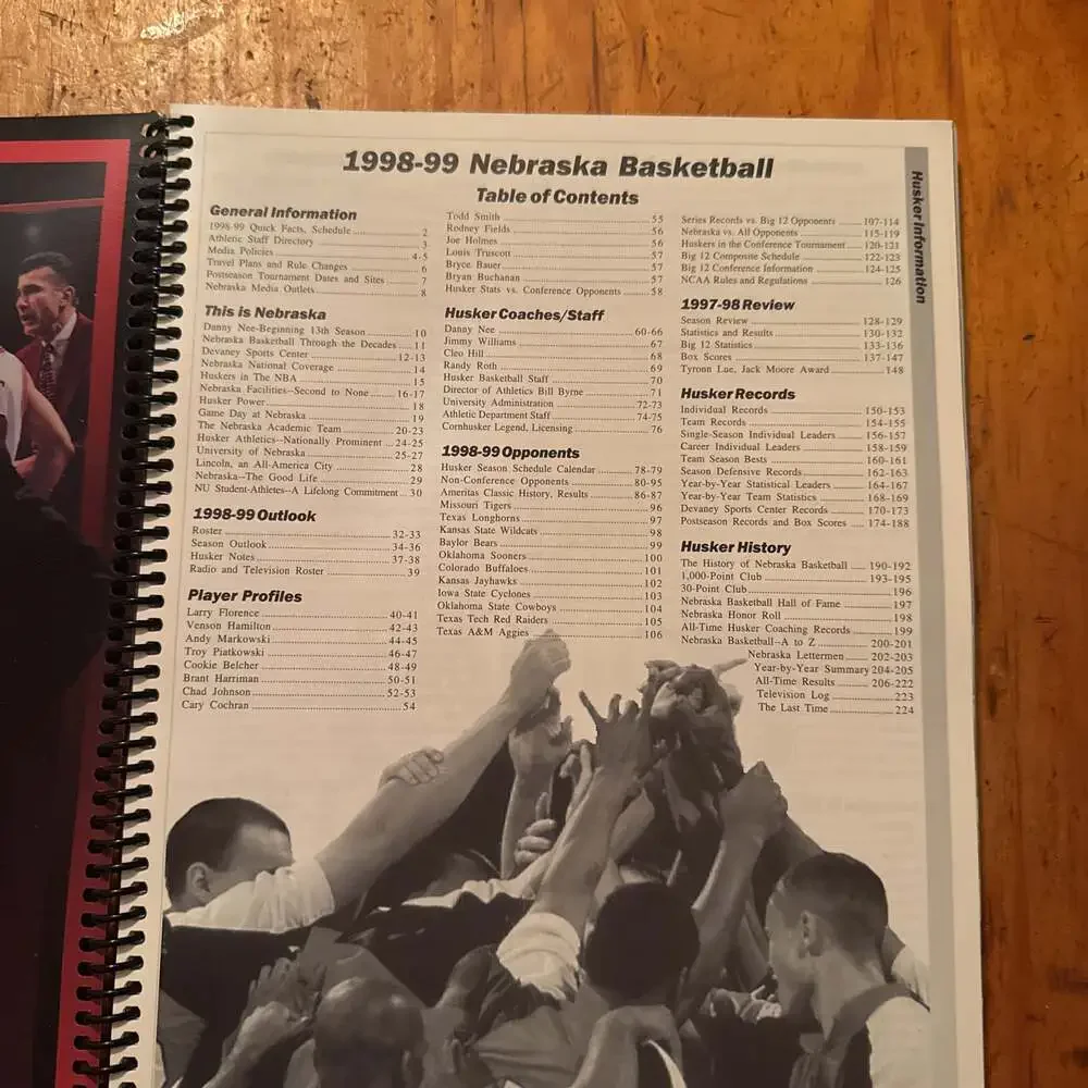 1998-99 NEBRASKA COLLEGE BASKETBALL MEDIA GUIDE EX-MINT